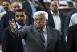 ميلشيا ت عباس تفرج عن ستة من حماس أضربوا عن الطعام 40 يوماً بوساطة أمير قطر