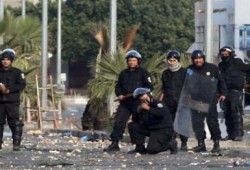 بن علي يترنح: يهدد ويتوعد ويستعطف ويتلطف وقناصته ضربوا الأهالي والنساء والأطفال فى مقتل