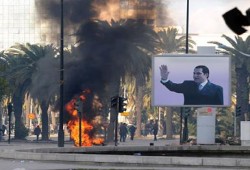 صحيفة عبرية تخشى من كابوس انتقال الثورة إلى القاهرة