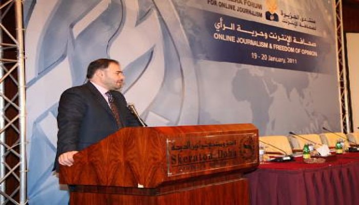 وضاح خنفر يطالب الأنظمة بحرية الإعلام المهني قبل أن يفاجؤوا بالرسالة بعد فوات الأوان