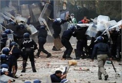 الجارديان ترصد رعب الأنظمة العربية من تكرار زلزال تونس