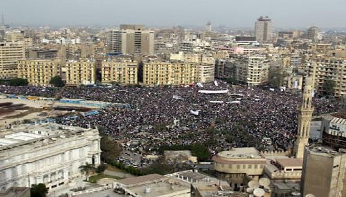 التظاهرات مستمرة فى مصر لليوم التاسع حتى يسقط الديكتاتور وحزبه