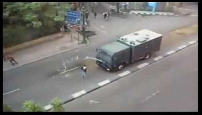 فيديوهات الثورة من النافذة