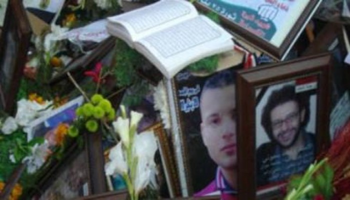 أطباء: جثث شهداء ثورة 25 يناير كانت تفوح منها رائحة المسك