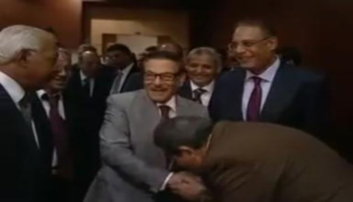 حقيقة ( المرشح للرئاسة ) توفيق عكاشه صاحب قناة الفراعين (متلفز)