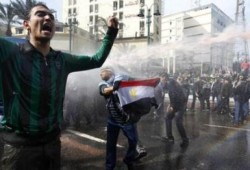 المحكمة تلزم الحكومة بتحديد المسئول عن قطع الاتصالات فى (جمعة الغضب)