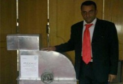 مصري حاصل على شهادة (محو الأمية) يبتكر جهازا لتوليد الكهرباء من مياه المصارف
