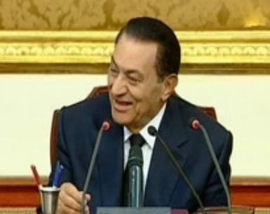 أحمد شفيق ساهم فى تهريب ثروات آل مبارك !!