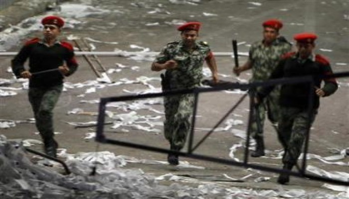 رويترز: وفاة شخصين أصيبا بالرصاص أثناء فض اعتصام التحرير وشاهد عيان ثلاثة قتلوا