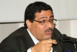 عبد الخالق فاروق :45 ألف قيادة تم تعيينها بالواسطة والمحسوبية تتقاضى12مليار جنية سنويا