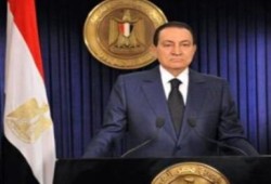 مبارك حاول الهرب إلى السعودية مساء الاثنين