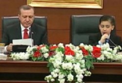 أردوغان وجول يتنحيان ليوم بدون قطرة دم واحدة (متلفز)