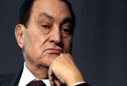 مبارك لم يضرب عن الطعام