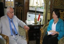 فتش عن التمويل ..فهمي هويدي