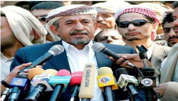 صادق الأحمر