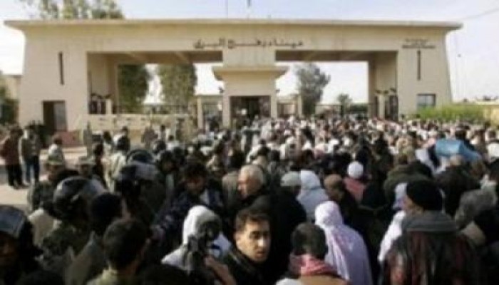 مصر تفتح معبر رفح وتحذر الكيان الصهيوني من التدخل بالقرار