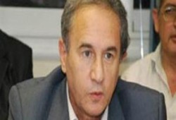 استقالة نوار من حزب الجبهه اعتراضاَ على ديكتاتورية اسامه الغزالي حرب