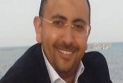 إسلام لطفي ينفي أكاذيب الشروق الفاضحه عن أوامر لإنسحاب الإخوان يوم موقعة الجمل !!