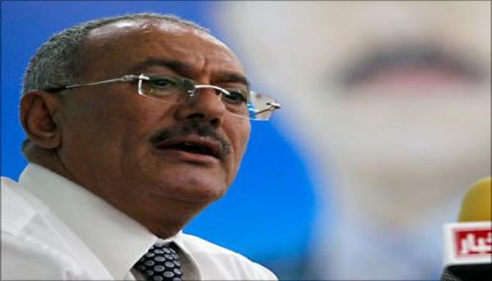إصابة الرئيس اليمني في قصف قصره