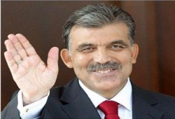 وفد من شباب الثورة المصرية يلتقى الرئيس جول وعددا من المسئولين الأتراك