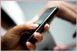 الاتصالات تطلق خدمة تحويل الأموال عبر المحمول