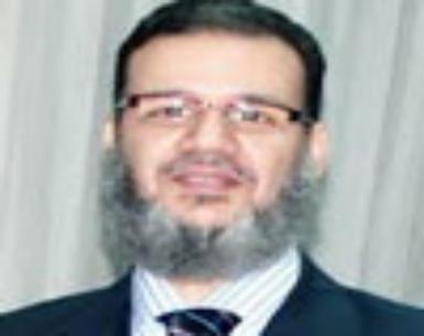 ممدوح إسماعيل وعدد من المحامين يتقدمون ببلاغ ضد يحي الجمل