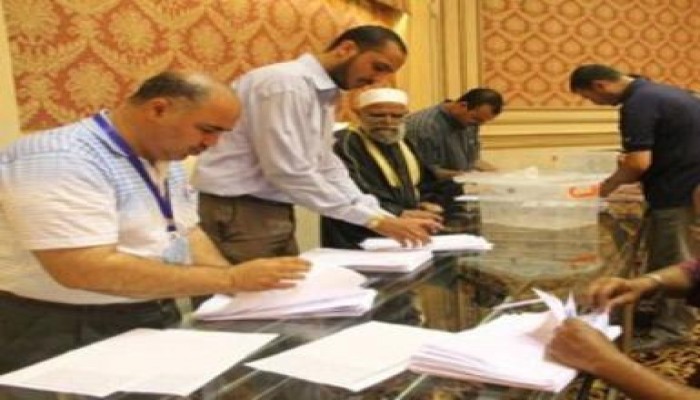اجراء الانتخابات الداخلية للحرية والعدالة بالإسكندرية (مصور)