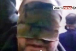مقطع مسرب يظهرإذلال و إهانة إمام جامع الجيلاني على يد ميلشيا الأسد (متلفز)
