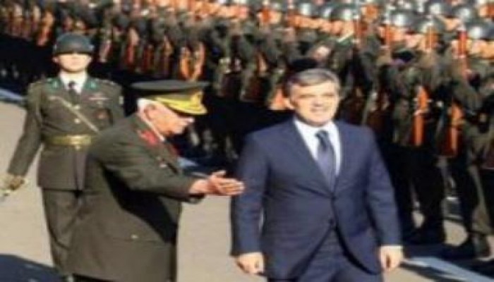 عسكر تركيا في قبضة مدنيّيها