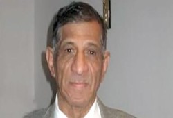 موريس صادق يدعو إلى جمع مليون توقيع لفرض حماية دولية على مصر !!