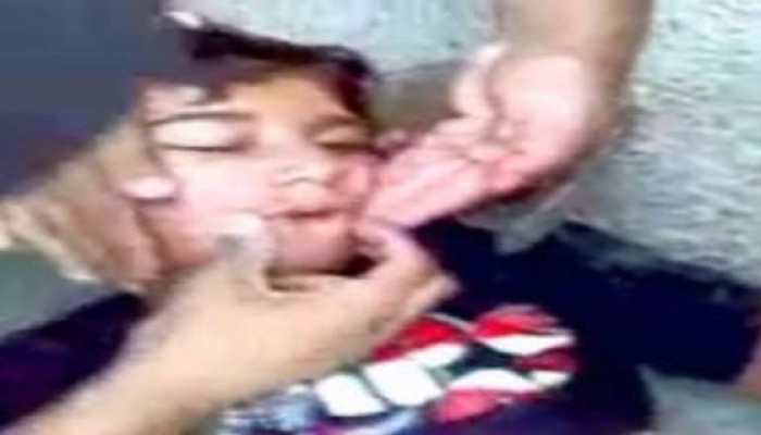 فيديو يظهر مقتل طفل سوري بطريقة بشعة في أول أيام عيد الفطر(متلفز)