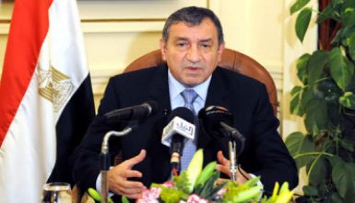المجلس العسكري يرفض استقالة عصام شرف