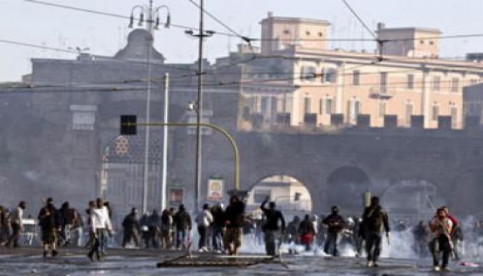 عمدة روما يتهم البلطجية بتدبير أحداث العنف .. ورئيس بنك إيطاليا: من حق الشباب أن يغضبوا