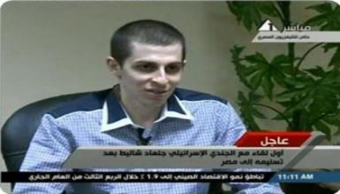 شاليط: حماس أحسنت معاملتي ومستاء من حكومتي التي تأخرت في الإفراج عني