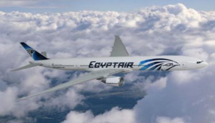مصر للطيران تقرر تخفيض 20 % على اسعار تذاكر السفر