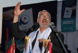 الغنوشي يقف في طابور طوله كيلومتر للإدلاء بصوته في الانتخابات