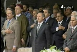 مسؤول في المجلس الوطني الانتقالي يعلن للعالم تحرير ليبيا
