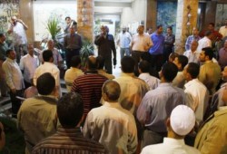 بعد شهر من المماطلة والتعنت نقابات المعلمين المنتخبة فى الغربية تتسلم مقراتها من الفلول