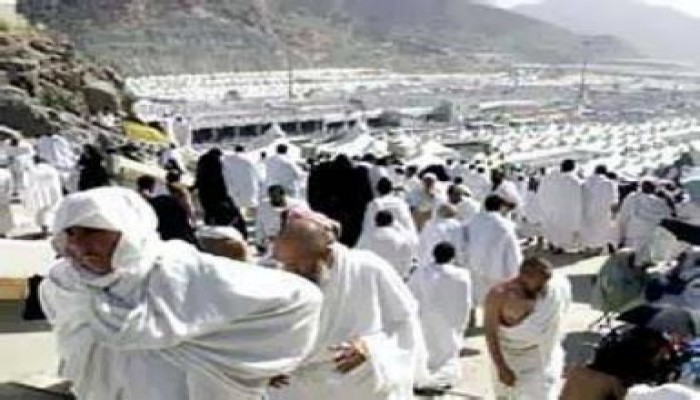 4 ملايين حاج يقفون اليوم على صعيد عرفات حتى غروب الشمس
