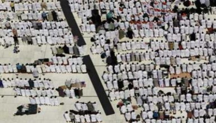 السعودية تنفى وجود تظاهرات للحجاج في منى .. وترجع التكتلات البشرية إلى الازدحام