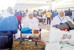 وزير الأوقاف:‏  أماكن إقامة الحجيج ضيقة‏..‏ وأداء البعثات متواضع