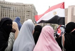 فورين بوليسي: نساء الإخوان يتمتعن بالديمقراطية