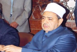 شيخ الأزهر يناشد الشرطة بعدم توجيه السلاح لصدور إخوانهم المصريين