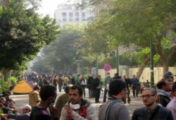 الداخلية تنفى محاولتها فض الاعتصام بالقوة .. وتعتذر لأسرة المتوفى