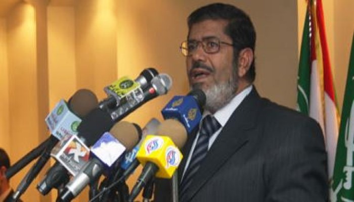 مرسي يدعو المصريين للتصويت كخطوة أولى نحو استعادة سيادة الشعب