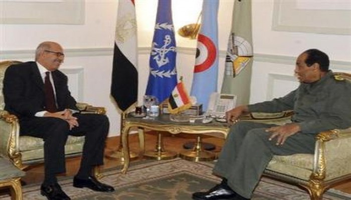 البرادعي يزيد الضغوط على المجلس العسكري ويطلب رئاسة الحكومة