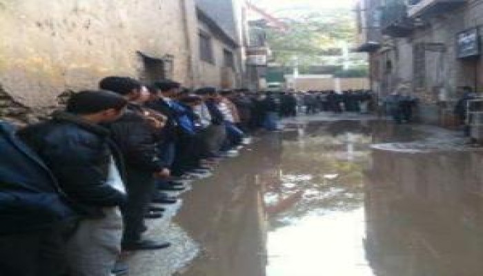 أوله زحمة وأوسطه مشقة وآخره عتق من الاستبداد