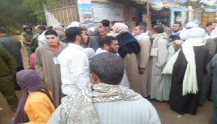 بنى سويف: اقبال كثيف من الناخبين وقلة الوعى تنذر ببطلان عدد كبير من الاصوات (محدث)