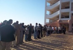 أسوان: تزايد إقبال الناخبين تدريجيا وسط مخالفات بالجملة للكتلة (محدث على مدار الساعة)