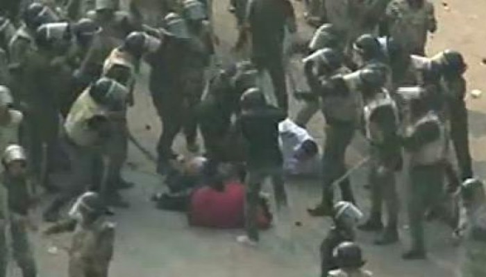 خير اجناد الأرض فقدوا البوصله : مشهد مروع للفتك بالبشر (متلفز)